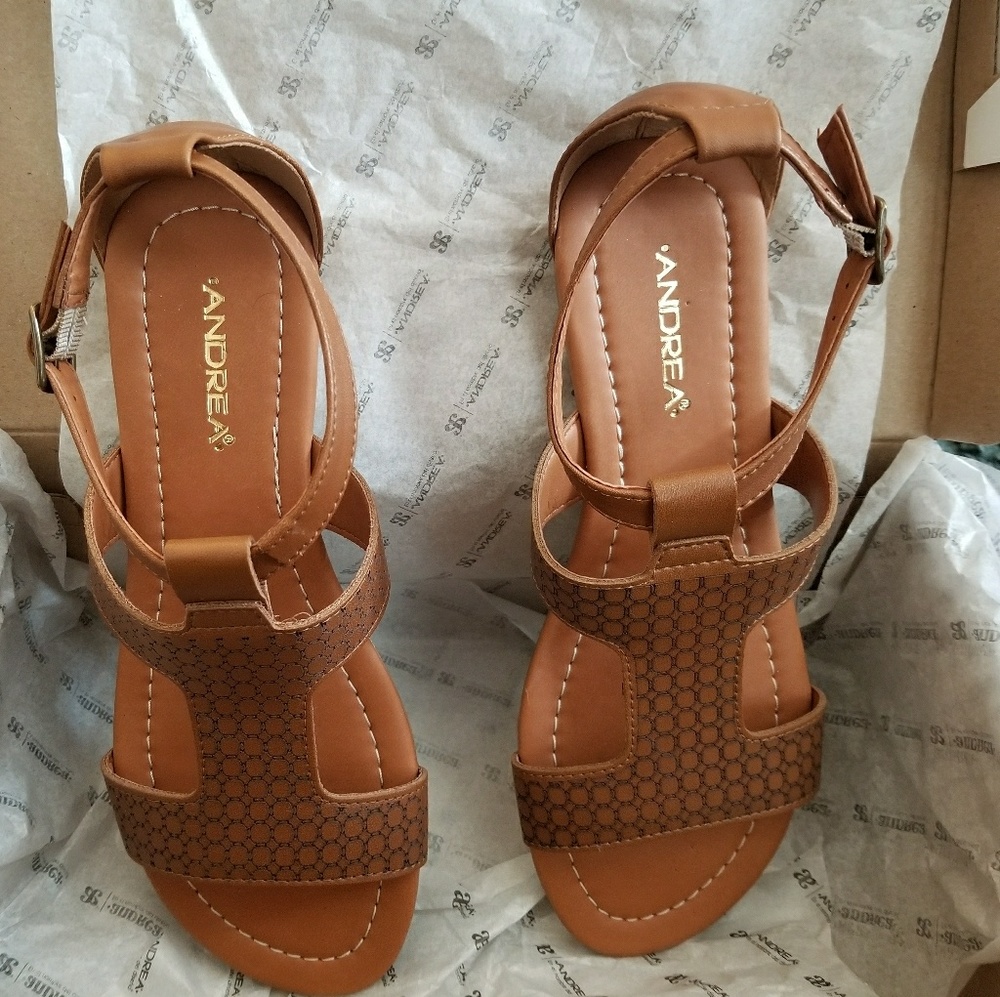 Sandals - Picture 2 of 2
